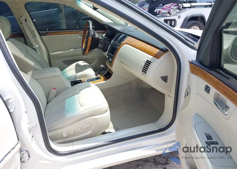 2011 Cadillac Dts Platinum Collection z USA, uszkodzony, nr VIN 1G6KP5ES6BU147532